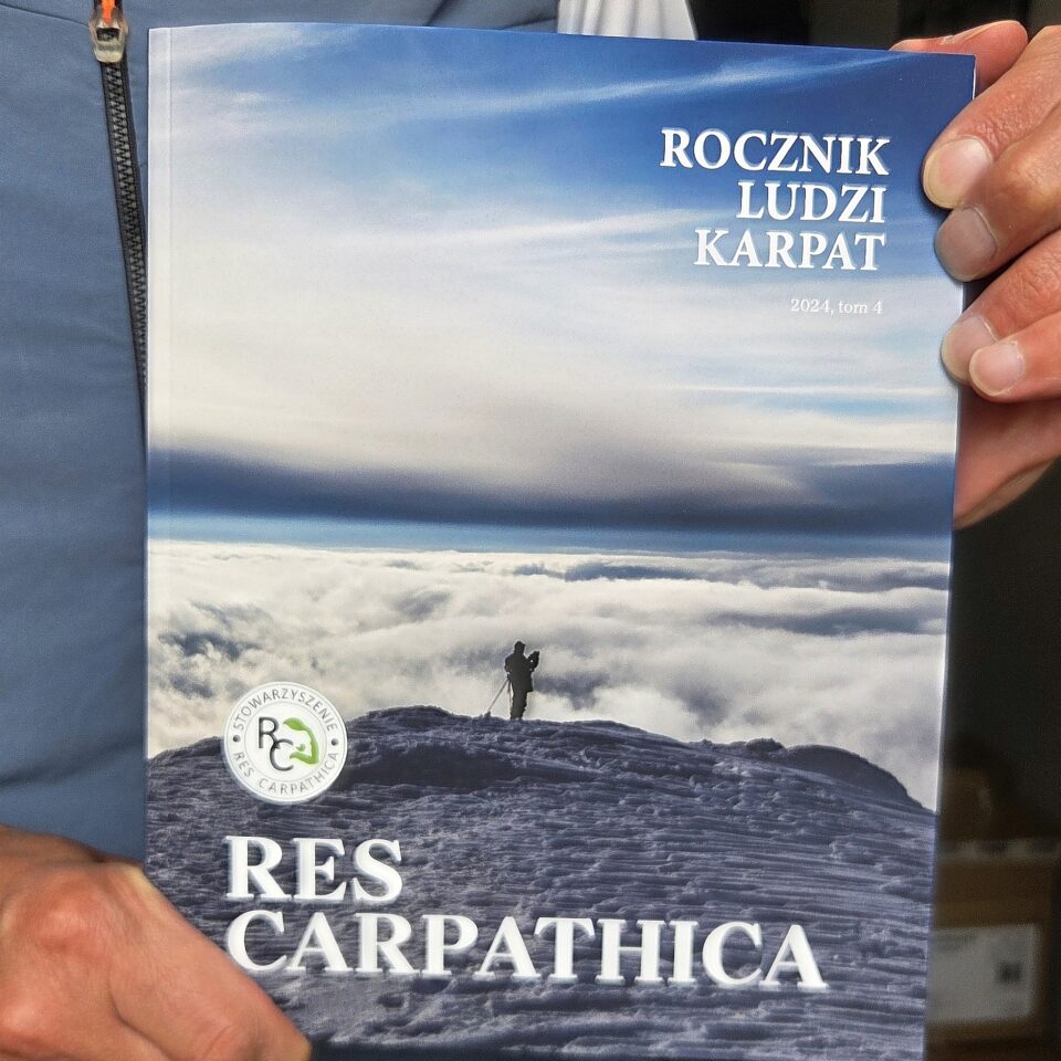 4. tom Rocznika przyszedł właśnie z drukarni